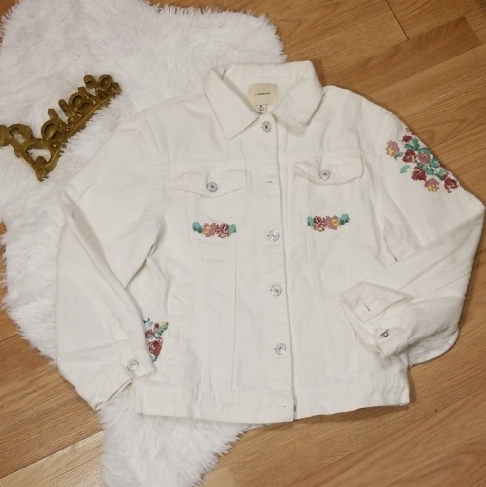 Anthropologie I. Madeline White Embroidered